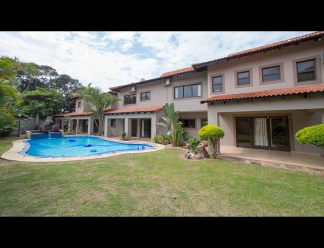 5 BEDROOM FREEHOLD FOR SALE IN LA LUCIA